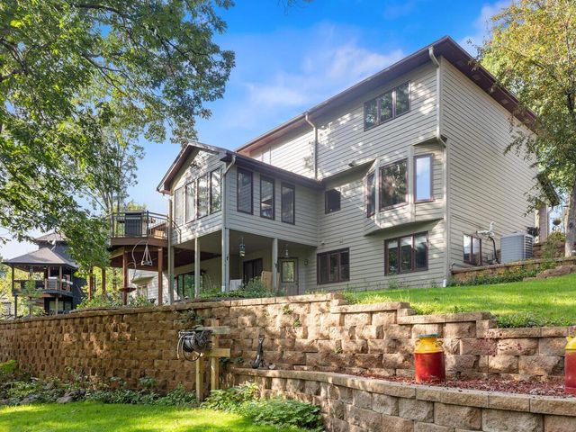 1930 127th Circle NW, Coon Rapids, MN 55448