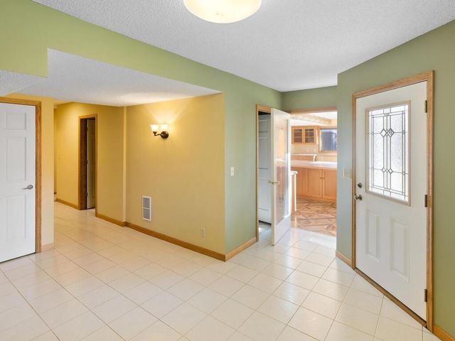 1930 127th Circle NW, Coon Rapids, MN 55448