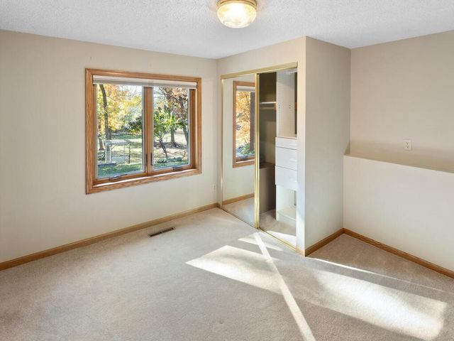 1930 127th Circle NW, Coon Rapids, MN 55448