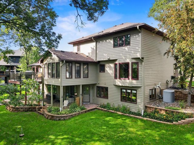 1930 127th Circle NW, Coon Rapids, MN 55448