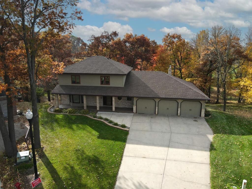 1930 127th Circle NW, Coon Rapids, MN 55448