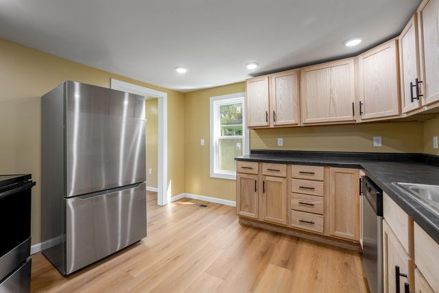 488 Minneapolis Avenue S, Amery, WI 54001