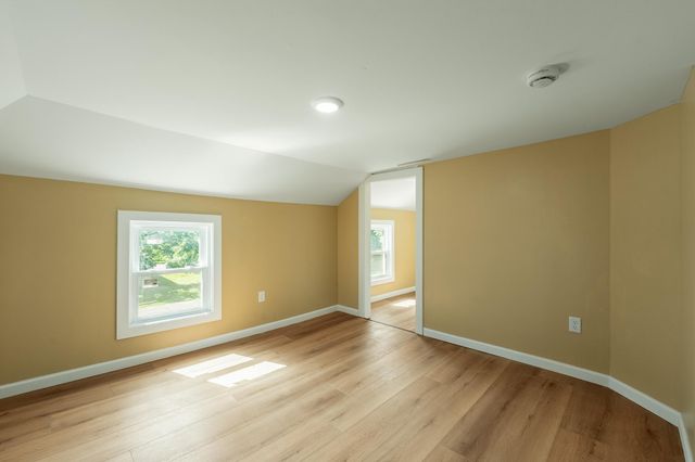 488 Minneapolis Avenue S, Amery, WI 54001