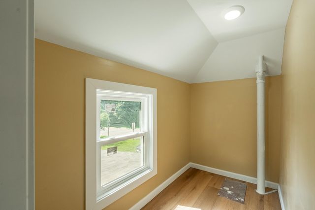 488 Minneapolis Avenue S, Amery, WI 54001