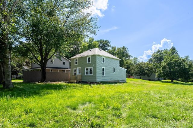 488 Minneapolis Avenue S, Amery, WI 54001