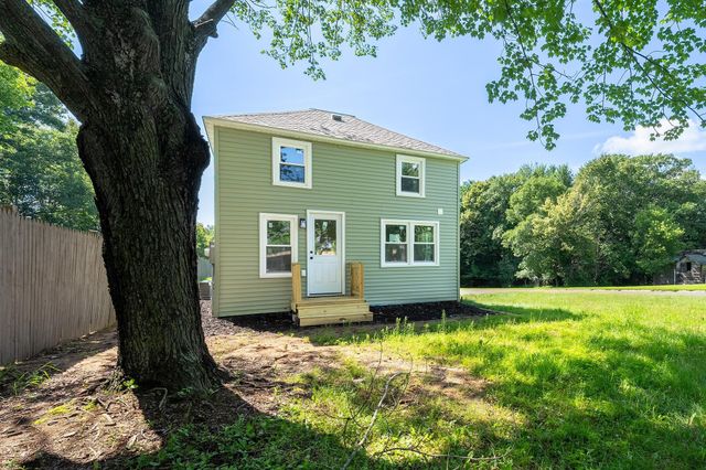 488 Minneapolis Avenue S, Amery, WI 54001