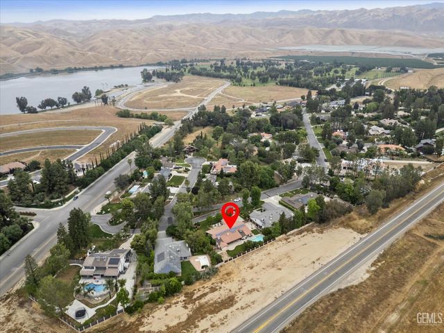 12151 Cattle King Drive, Bakersfield, CA 93306