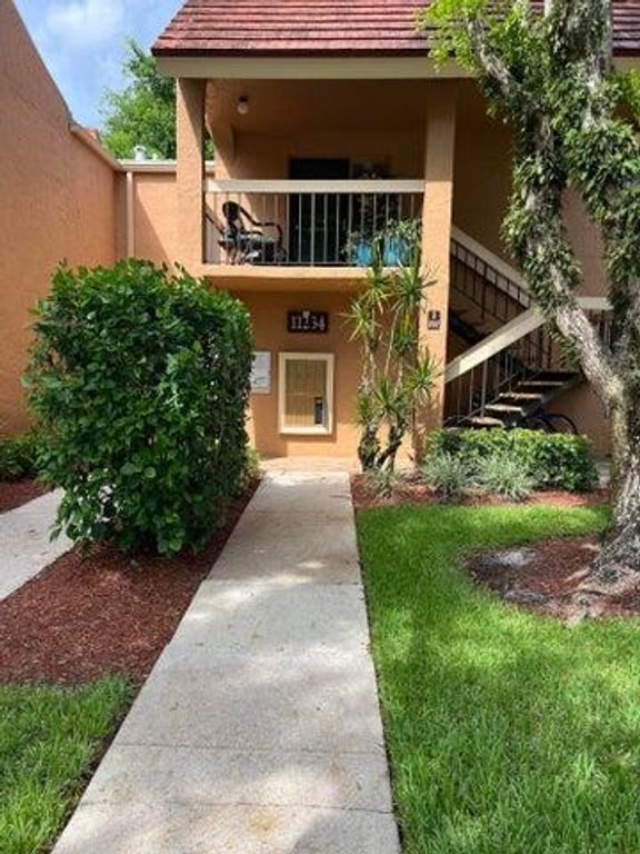 11234 Green Lake Drive 102, Boynton Beach, FL 33437