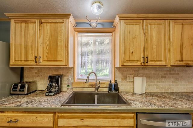 4119 Huckleberry Lane, Island Park, ID 83429