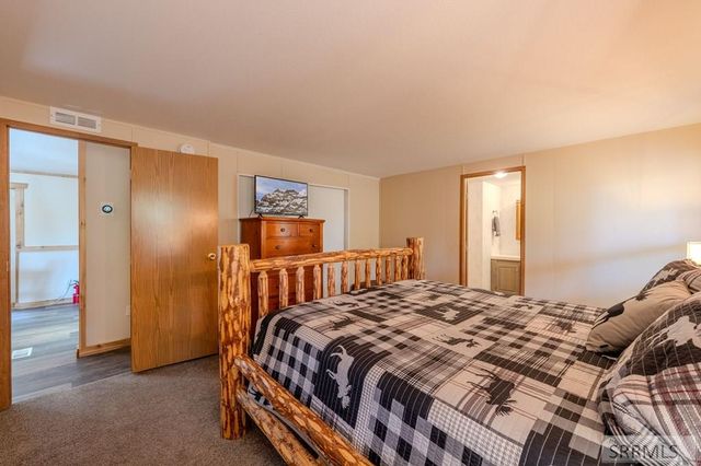 4119 Huckleberry Lane, Island Park, ID 83429