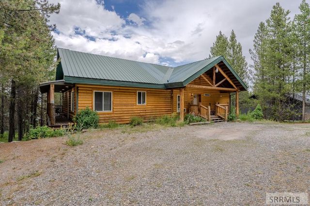 4119 Huckleberry Lane, Island Park, ID 83429