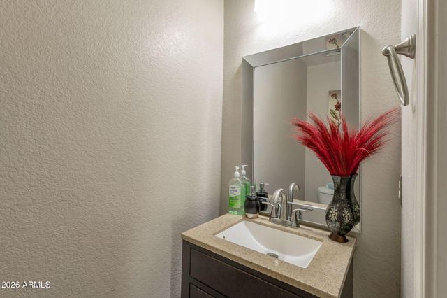 29648 N DESERT WILLOW Boulevard, San Tan Valley, AZ 85143