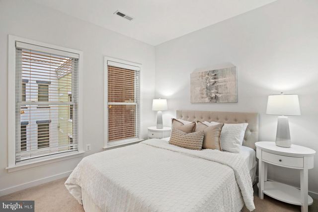 1022 3RD PL SE, Washington, DC 20003