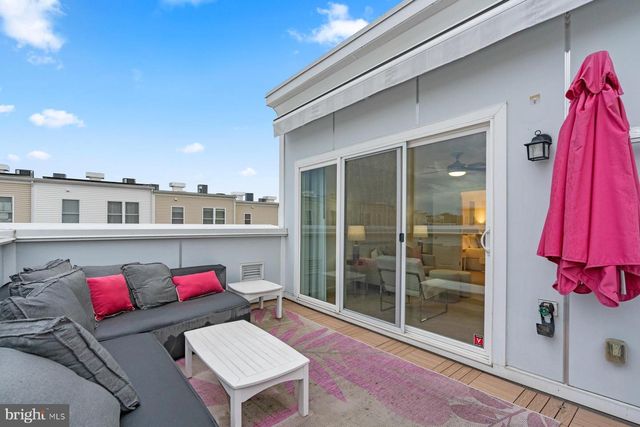 1022 3RD PL SE, Washington, DC 20003