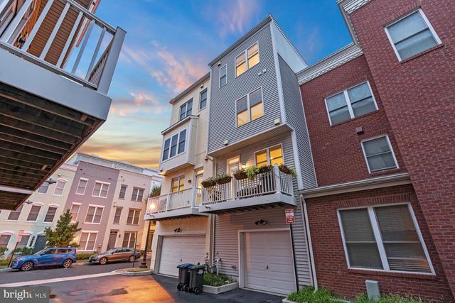 1022 3RD PL SE, Washington, DC 20003