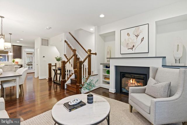 1022 3RD PL SE, Washington, DC 20003