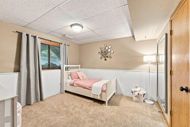 19002 Barrington Drive, Eden Prairie, MN 55346