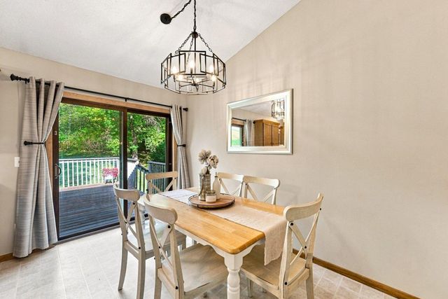 19002 Barrington Drive, Eden Prairie, MN 55346