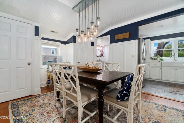 1205 Evans Street, Morehead City, NC 28557