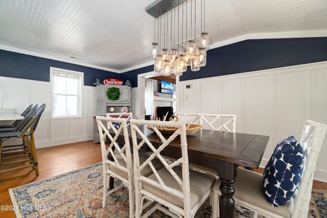 1205 Evans Street, Morehead City, NC 28557