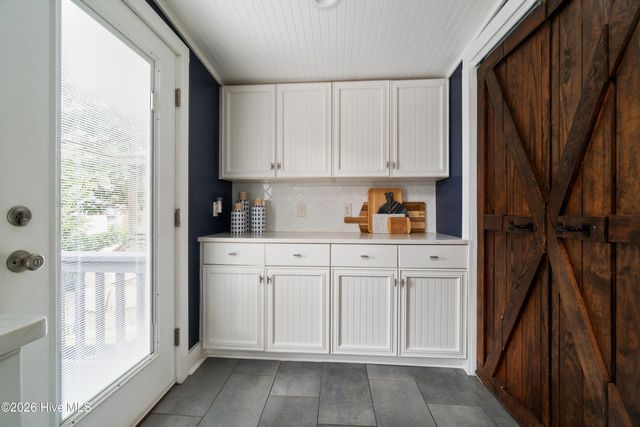 1205 Evans Street, Morehead City, NC 28557