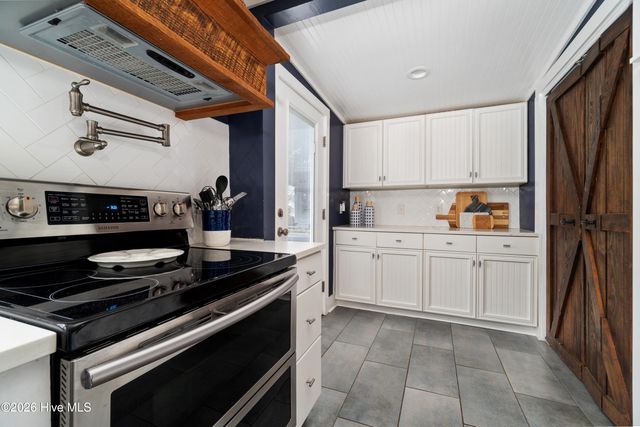 1205 Evans Street, Morehead City, NC 28557