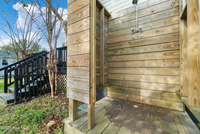 1205 Evans Street, Morehead City, NC 28557