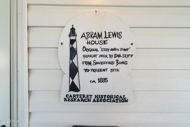 1205 Evans Street, Morehead City, NC 28557