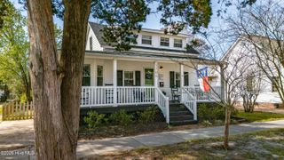 1205 Evans Street, Morehead City, NC 28557