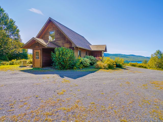 88 Short Ridge Way, Long Lake, NY 12847