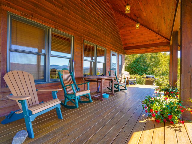 88 Short Ridge Way, Long Lake, NY 12847