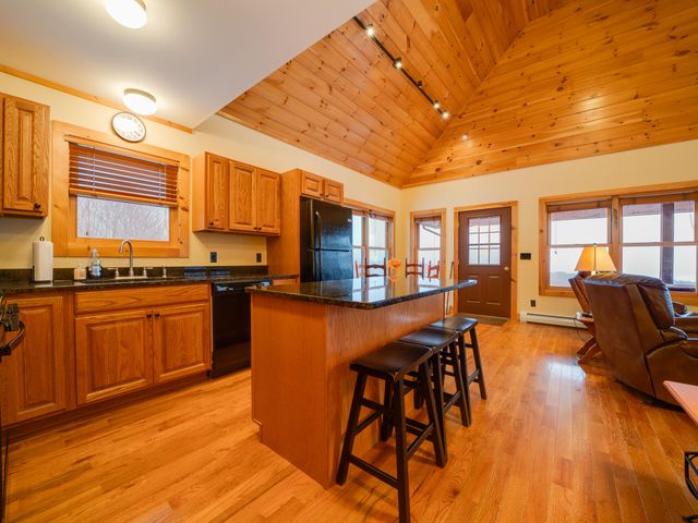 88 Short Ridge Way, Long Lake, NY 12847