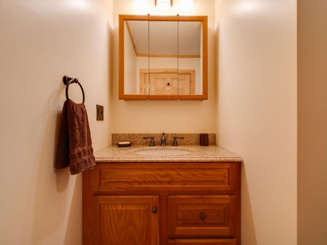 88 Short Ridge Way, Long Lake, NY 12847