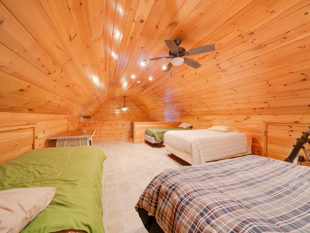 88 Short Ridge Way, Long Lake, NY 12847