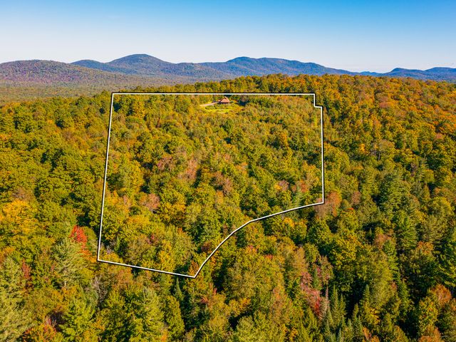 88 Short Ridge Way, Long Lake, NY 12847