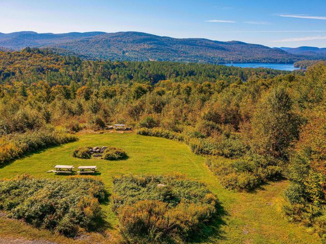 88 Short Ridge Way, Long Lake, NY 12847