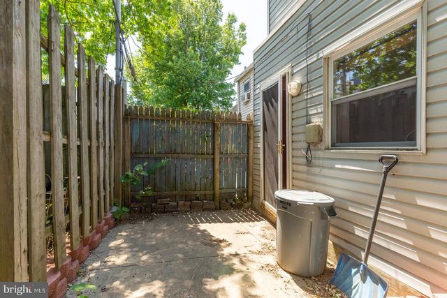 1439 E OXFORD ST, Philadelphia, PA 19125
