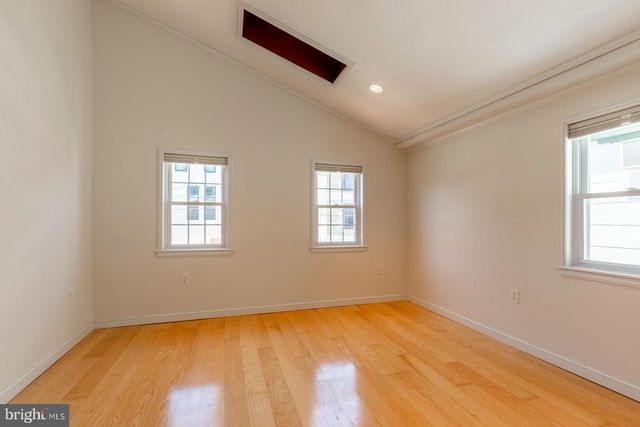 1439 E OXFORD ST, Philadelphia, PA 19125