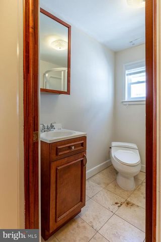 1439 E OXFORD ST, Philadelphia, PA 19125