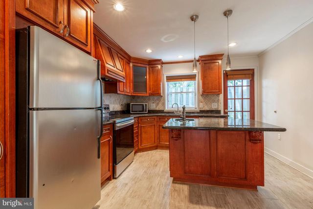 1439 E OXFORD ST, Philadelphia, PA 19125