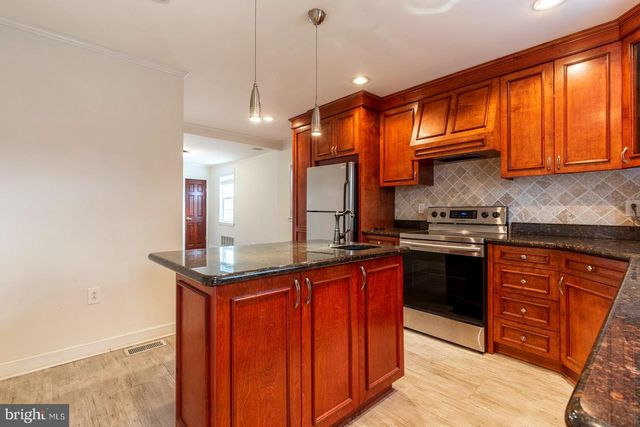 1439 E OXFORD ST, Philadelphia, PA 19125