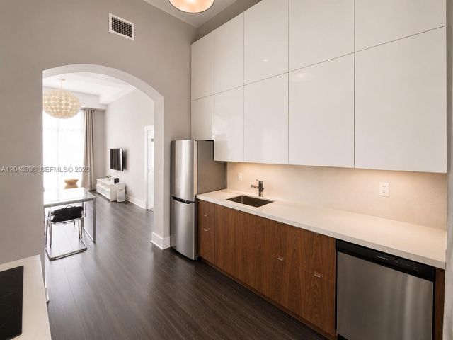 3025 Indian Creek Dr 108, Miami Beach, FL 33140