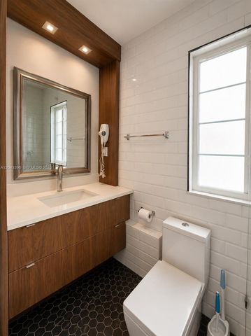 3025 Indian Creek Dr 108, Miami Beach, FL 33140