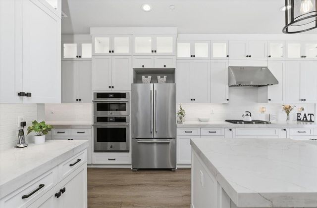 3520 Deer Park Dr, Folsom, CA 95630