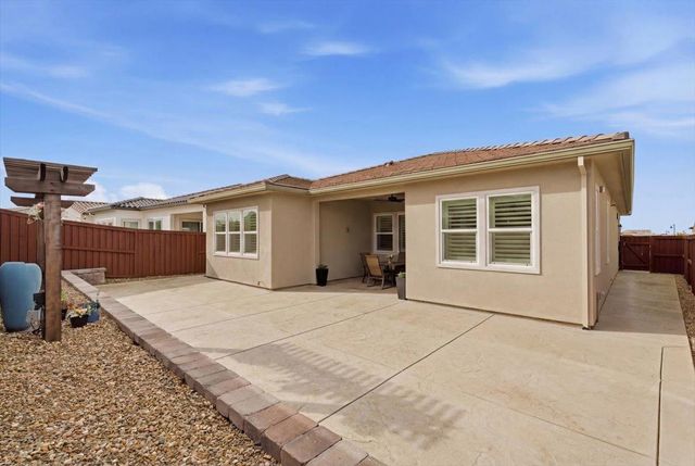 3520 Deer Park Dr, Folsom, CA 95630