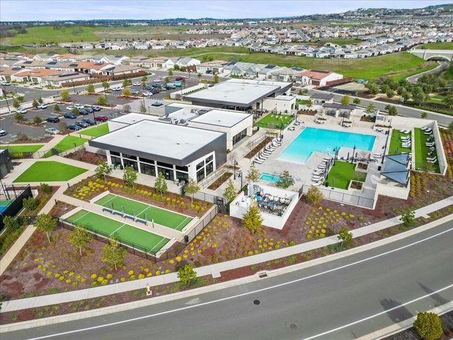 3520 Deer Park Dr, Folsom, CA 95630