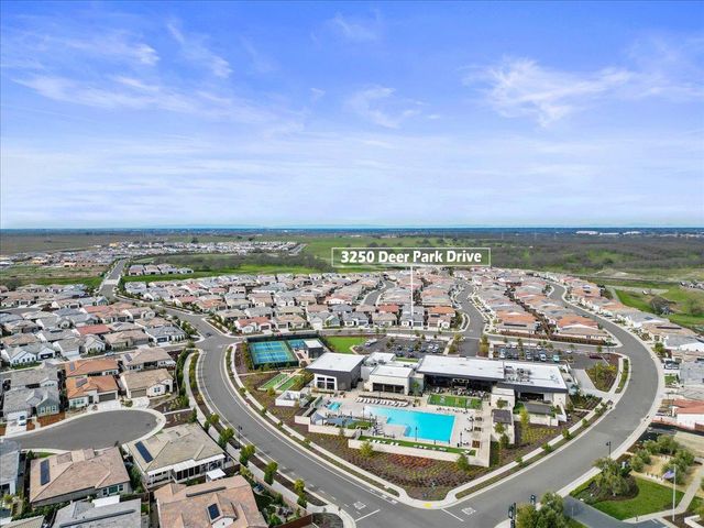 3520 Deer Park Dr, Folsom, CA 95630