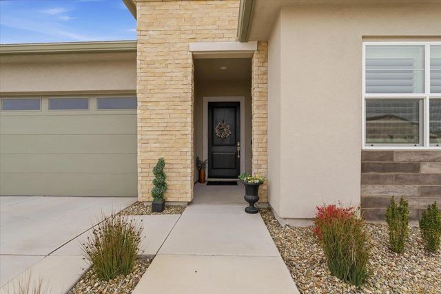 3520 Deer Park Dr, Folsom, CA 95630