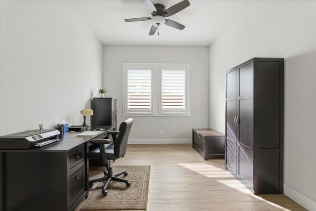 3520 Deer Park Dr, Folsom, CA 95630