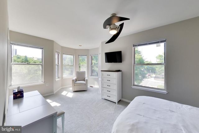 3726 BURNHAM PL NE, Washington, DC 20019